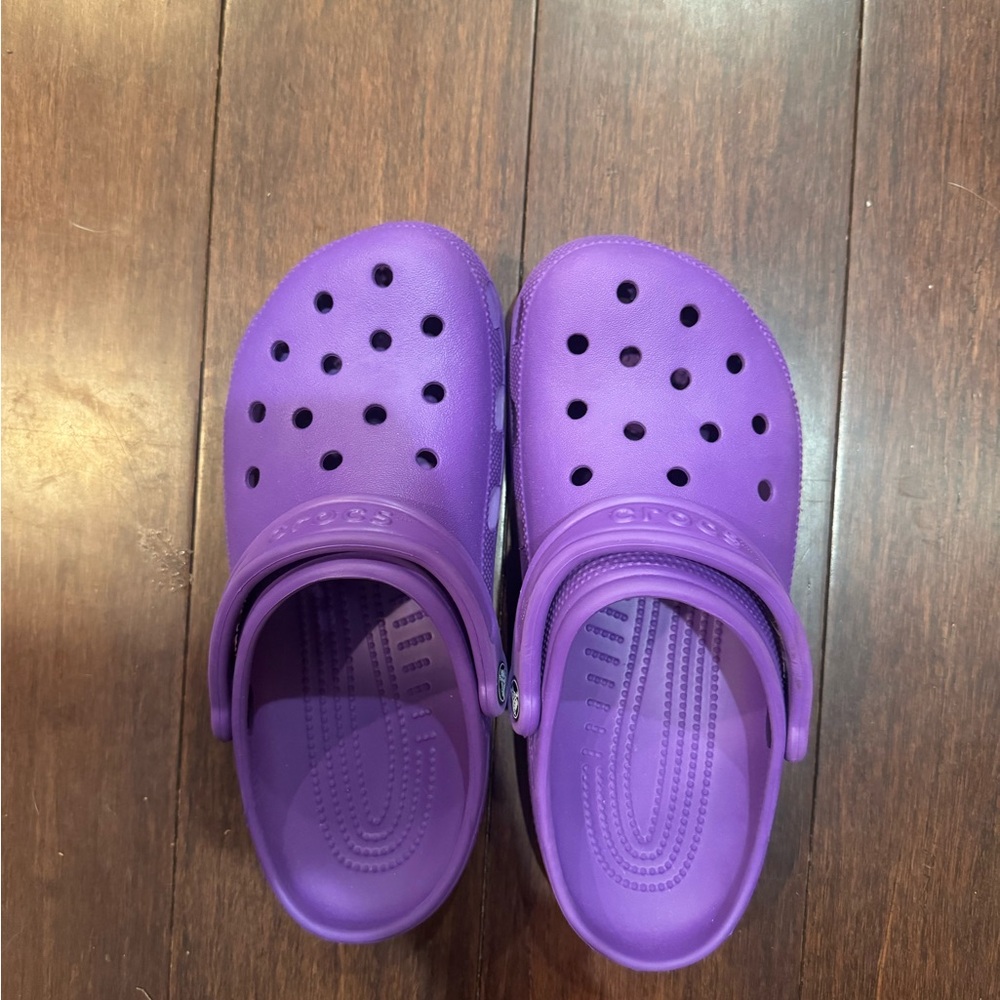 Crocs Purple Clogs- Women’s size 9, like new.